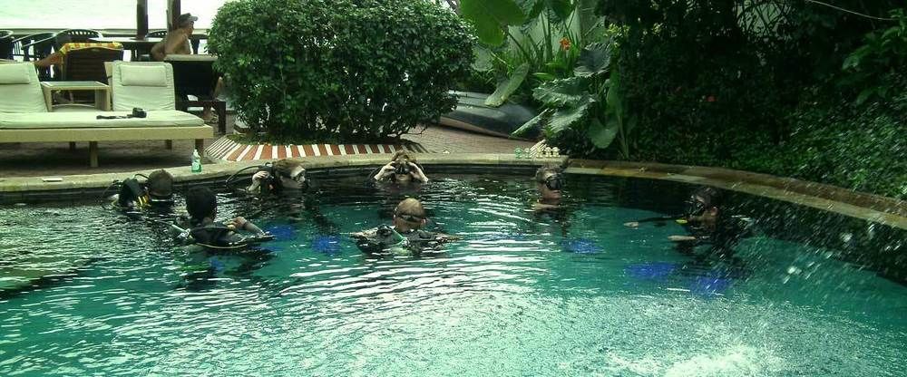 Pondok Bambu Dive Resort Кандидаса Экстерьер фото